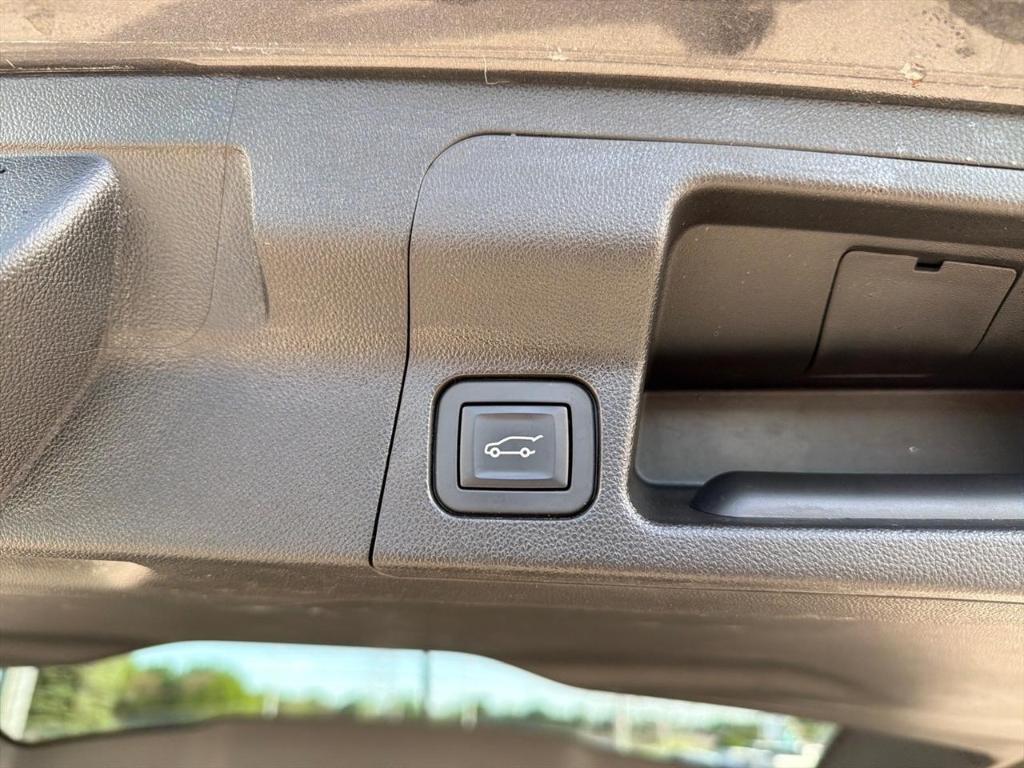 used 2018 GMC Acadia car, priced at $27,354