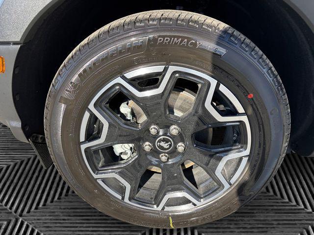 new 2025 Ford Bronco Sport car, priced at $35,975