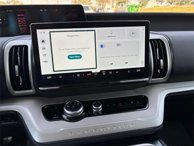 new 2025 Ford Expedition Max car, priced at $71,960