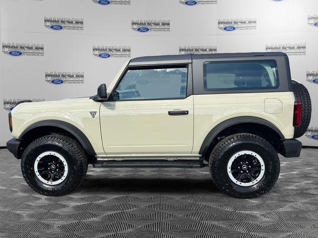 new 2025 Ford Bronco car, priced at $44,215