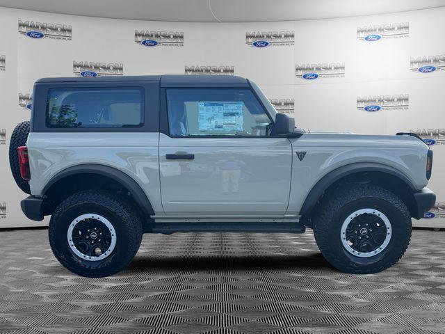 new 2025 Ford Bronco car, priced at $44,215