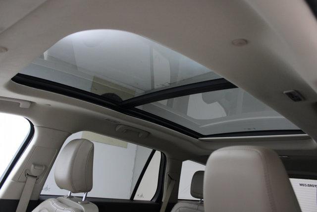 used 2023 Lincoln Aviator car, priced at $38,999