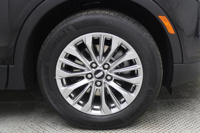 used 2025 Cadillac XT4 car, priced at $36,084