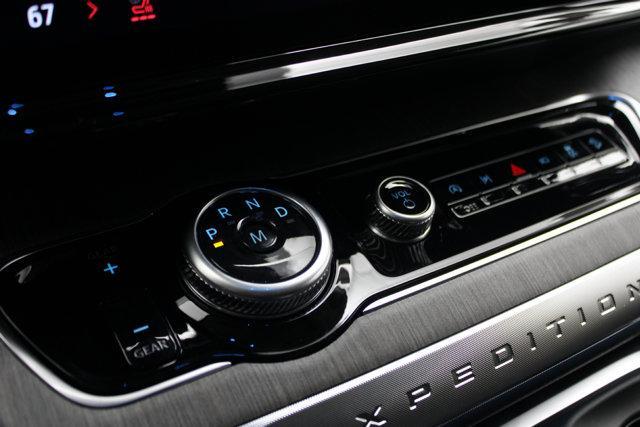 new 2025 Ford Expedition car, priced at $91,510