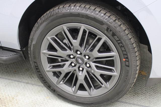 new 2026 Ford Expedition car, priced at $81,115