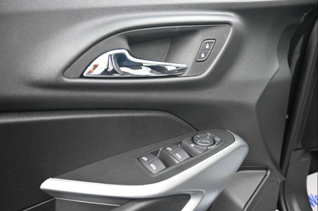 new 2026 Chevrolet Trax car, priced at $26,280