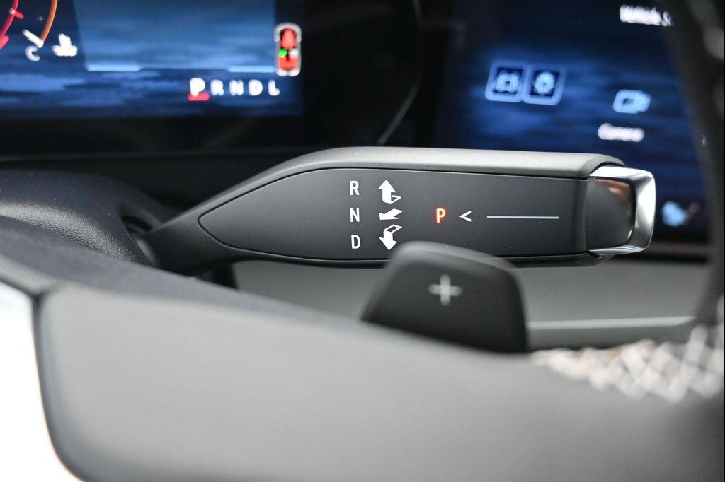 new 2026 Chevrolet Traverse car, priced at $41,435