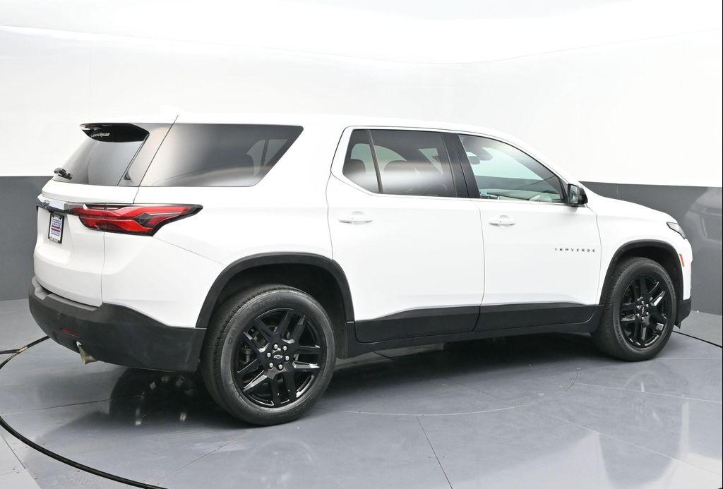used 2023 Chevrolet Traverse car, priced at $24,895