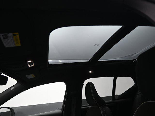 used 2022 Volvo XC40 car, priced at $25,255