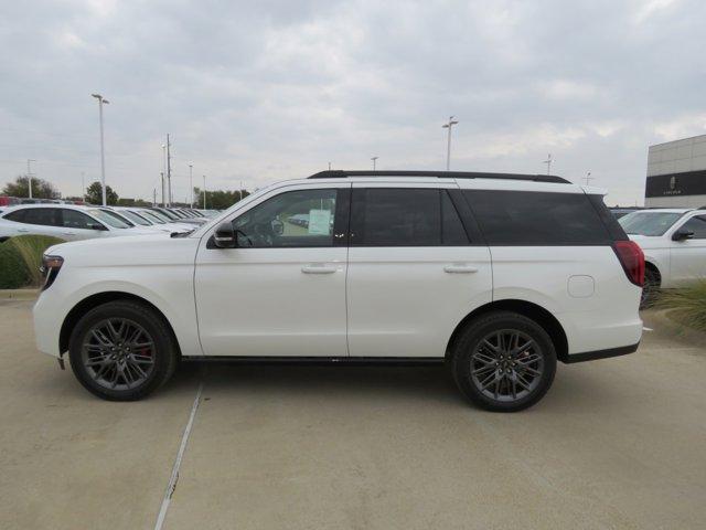 new 2025 Ford Expedition car, priced at $82,121