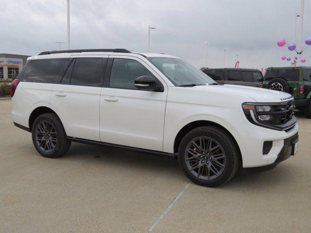 new 2025 Ford Expedition car, priced at $82,121