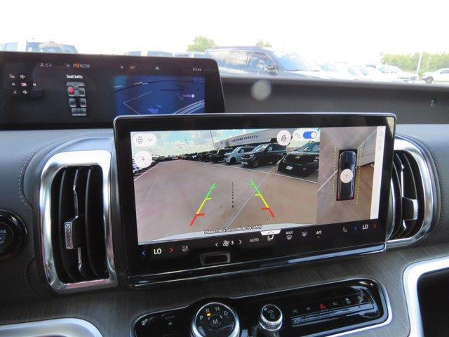 new 2025 Ford Expedition car, priced at $87,539