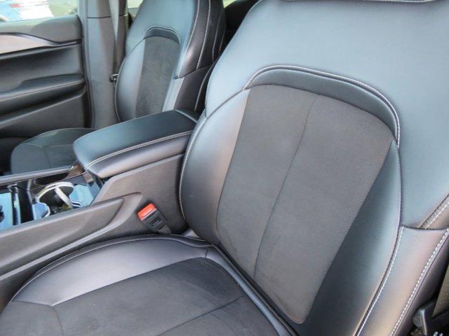 used 2023 Jeep Grand Cherokee car, priced at $28,888