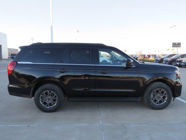 new 2025 Ford Expedition car, priced at $63,177