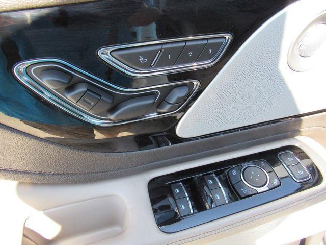 used 2023 Lincoln Aviator car, priced at $40,980