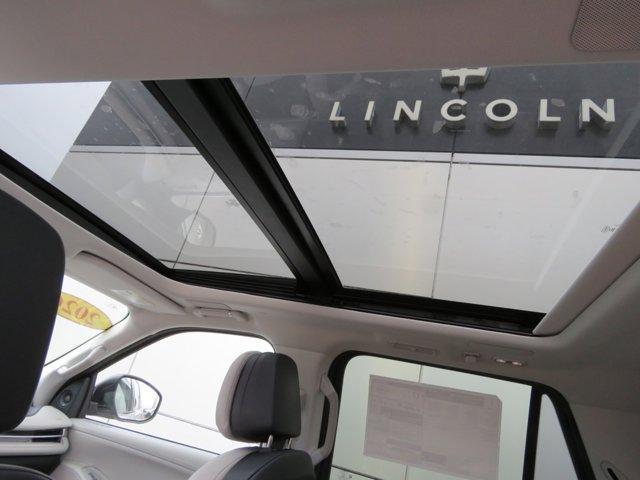 new 2026 Lincoln Navigator L car