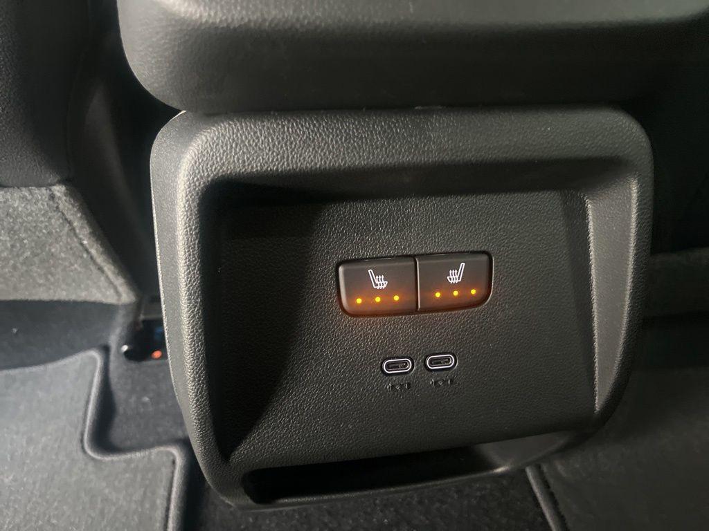 new 2025 Chevrolet Equinox EV car, priced at $37,950