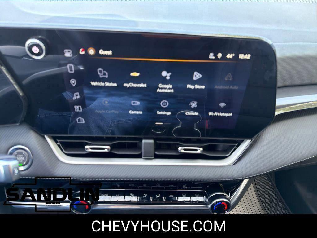 new 2026 Chevrolet Equinox car, priced at $32,859