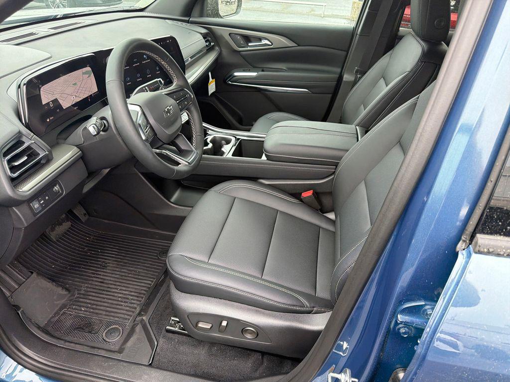 new 2026 Chevrolet Traverse car, priced at $47,550