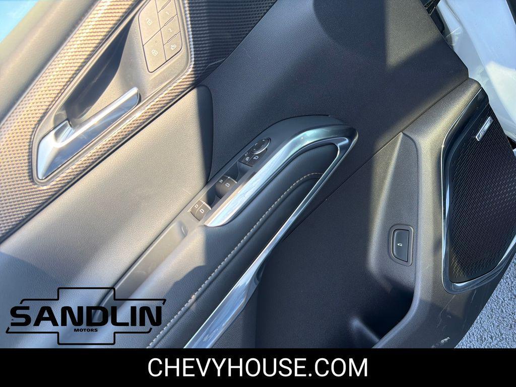 new 2026 Chevrolet Traverse car, priced at $57,994