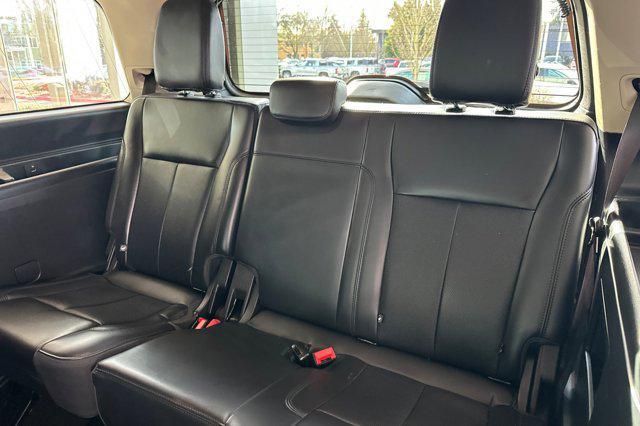 used 2024 Ford Expedition car, priced at $42,500