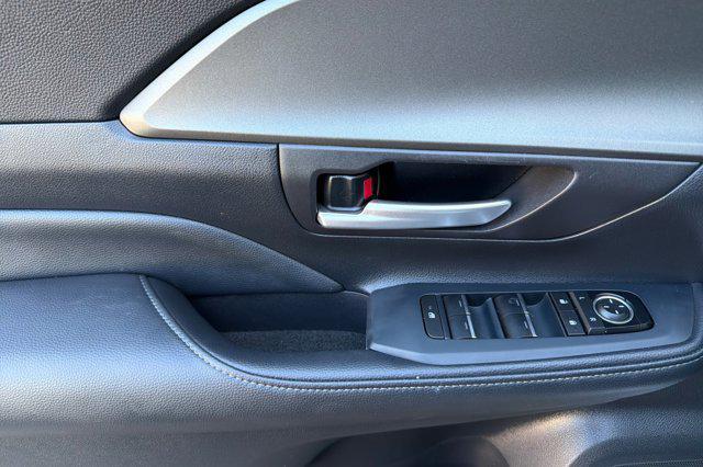 used 2025 Toyota Grand Highlander car, priced at $46,000