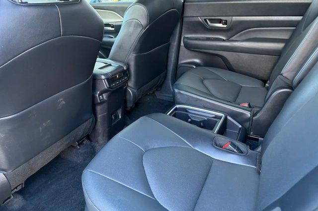 used 2025 Toyota Grand Highlander car, priced at $46,000