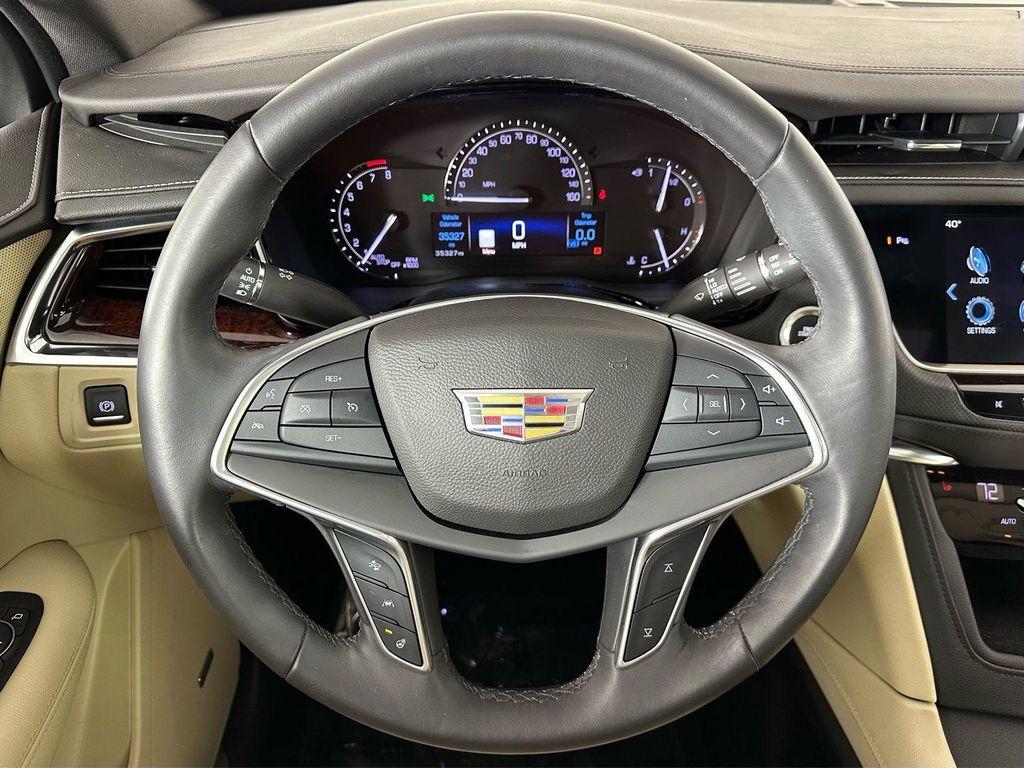 used 2017 Cadillac XT5 car, priced at $19,154