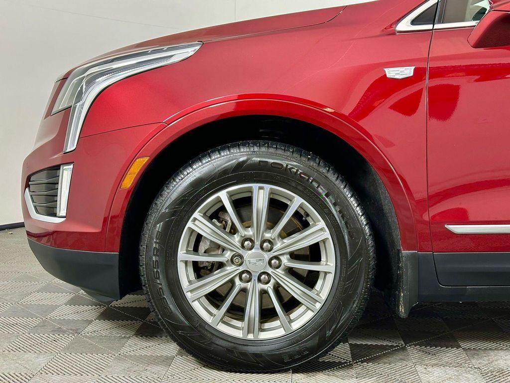 used 2017 Cadillac XT5 car, priced at $19,154