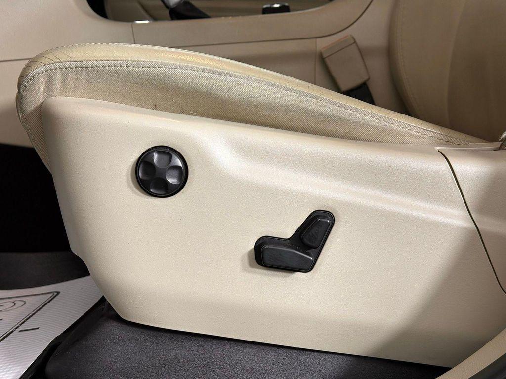 used 2021 Jeep Grand Cherokee car, priced at $23,980