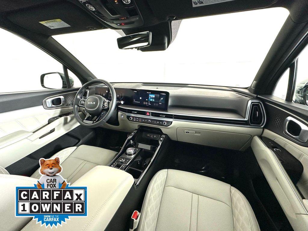 used 2025 Kia Sorento Hybrid car, priced at $34,980