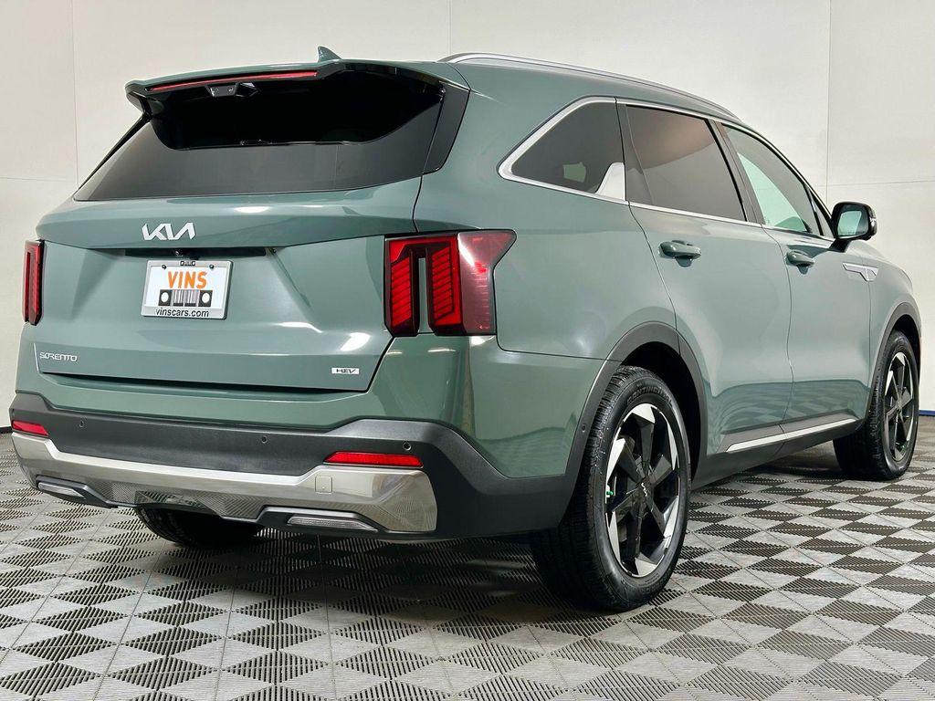 used 2025 Kia Sorento Hybrid car, priced at $34,980