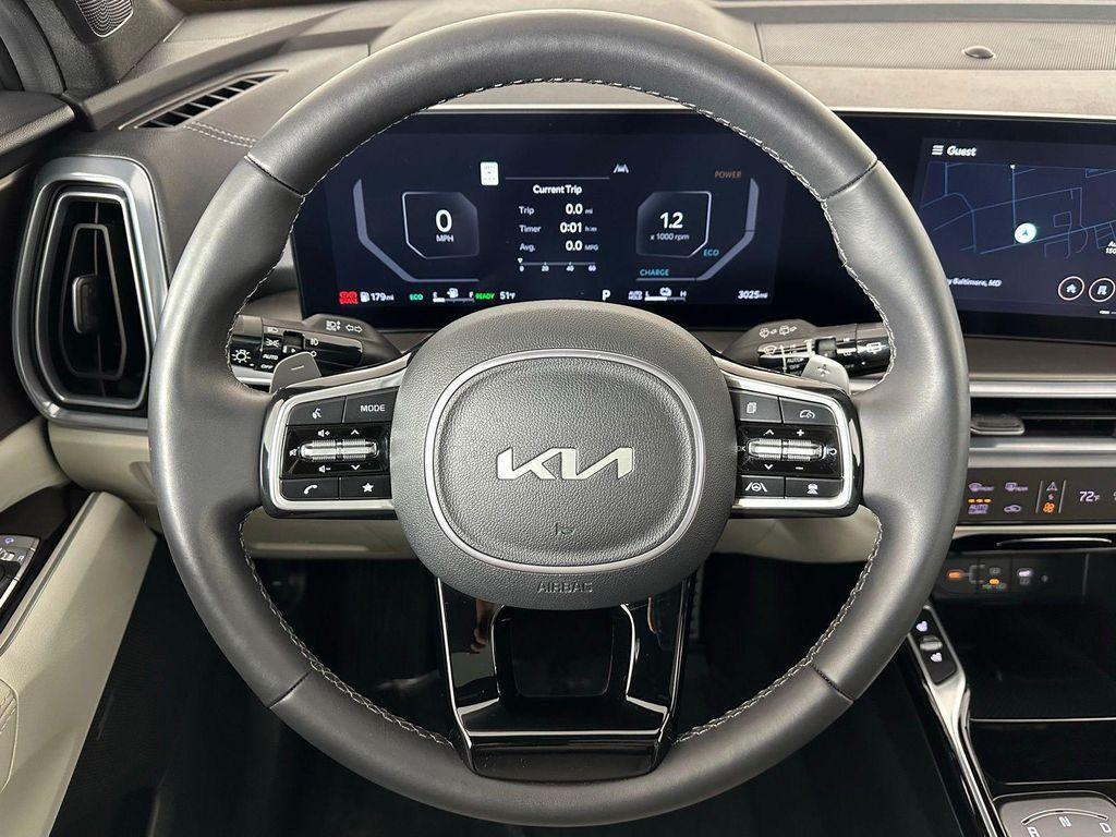 used 2025 Kia Sorento Hybrid car, priced at $34,980