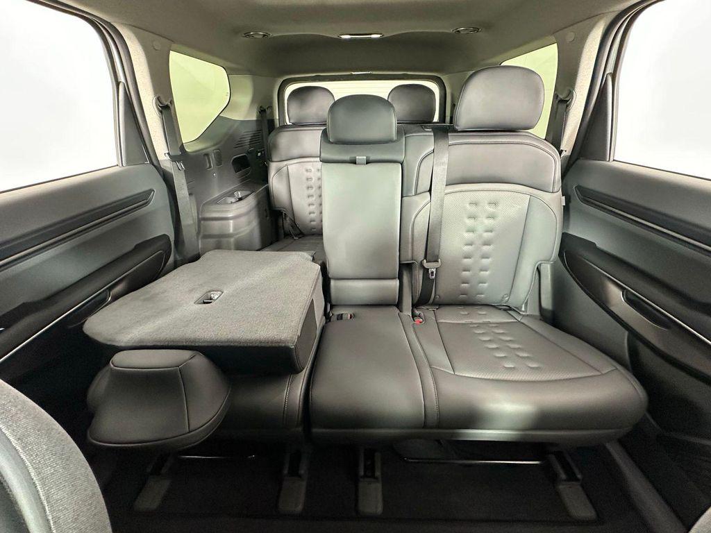 used 2025 Kia EV9 car, priced at $35,700