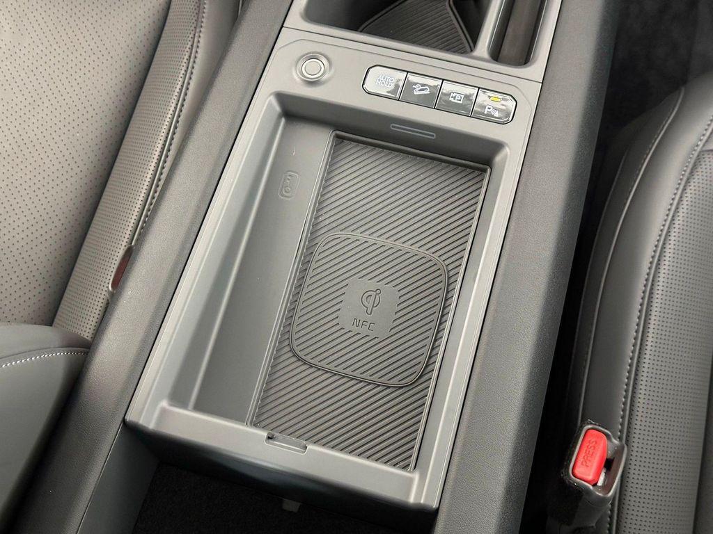 used 2025 Kia EV9 car, priced at $35,700