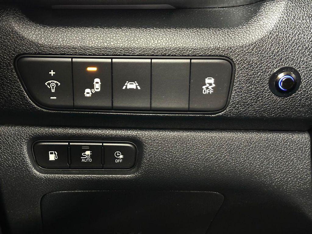 used 2020 Kia Niro Plug-In Hybrid car, priced at $12,600