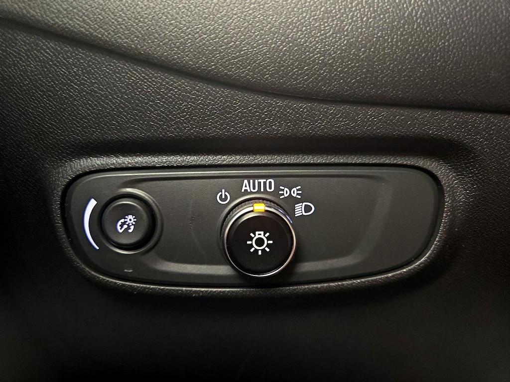 used 2023 Chevrolet Equinox car, priced at $19,998
