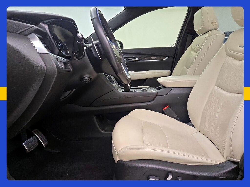 used 2020 Cadillac XT6 car, priced at $25,998