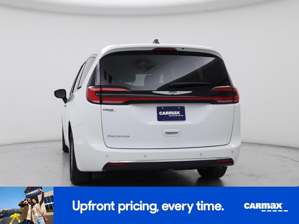 used 2023 Chrysler Pacifica car, priced at $24,998
