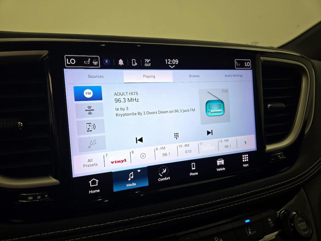 used 2023 Chrysler Pacifica car, priced at $24,998