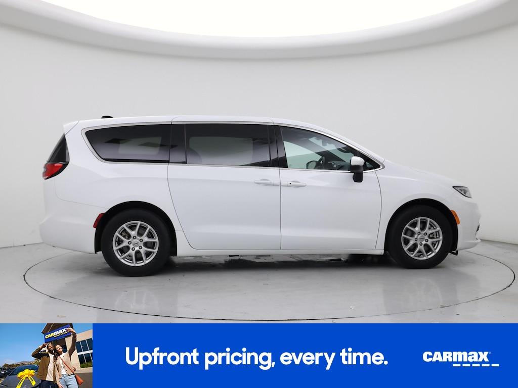 used 2023 Chrysler Pacifica car, priced at $24,998