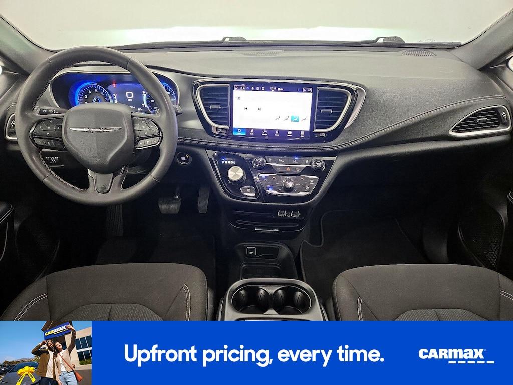 used 2023 Chrysler Pacifica car, priced at $24,998