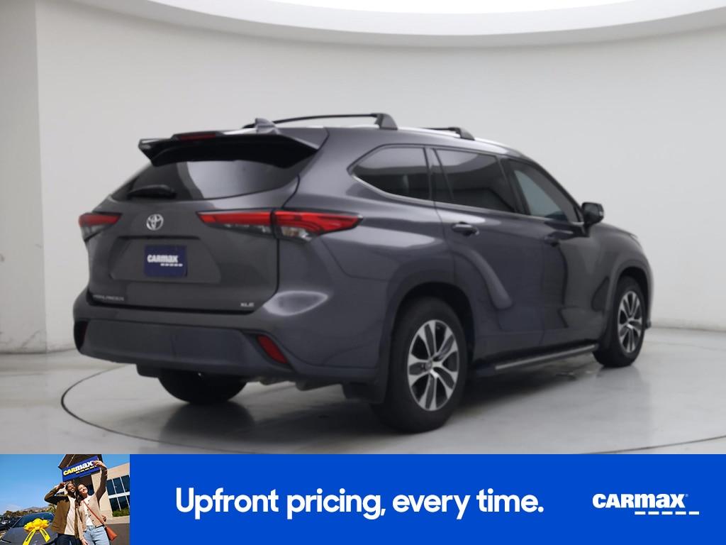 used 2021 Toyota Highlander car, priced at $31,998