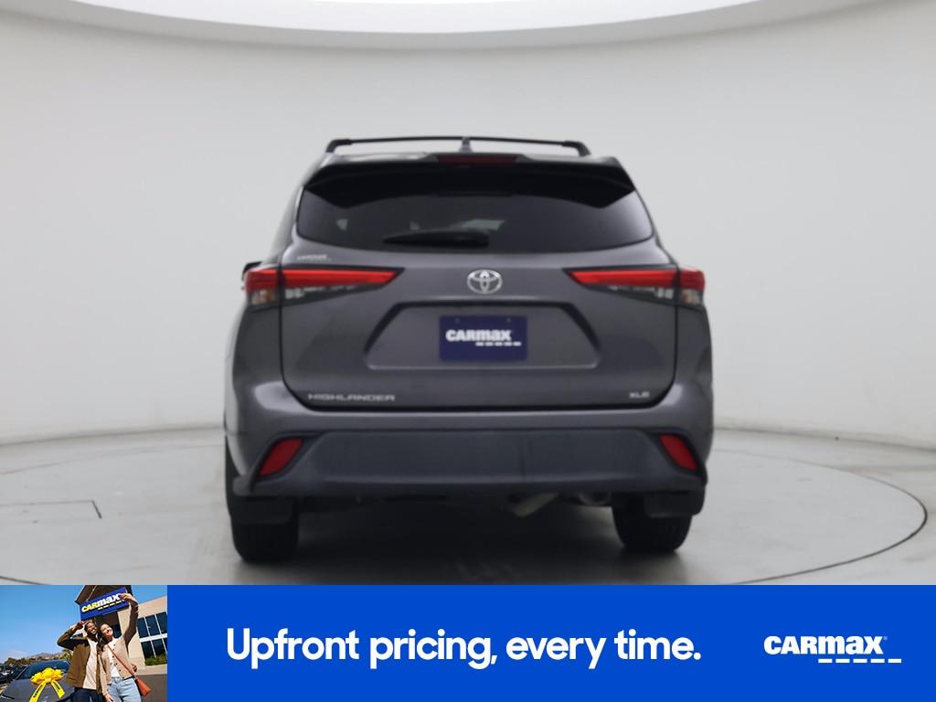 used 2021 Toyota Highlander car, priced at $31,998
