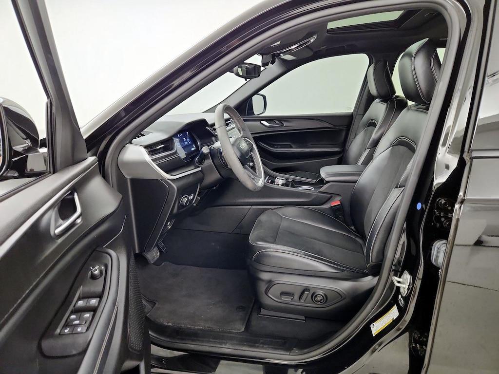 used 2024 Jeep Grand Cherokee car, priced at $32,998