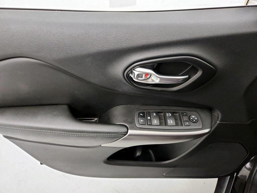 used 2022 Jeep Cherokee car, priced at $21,998