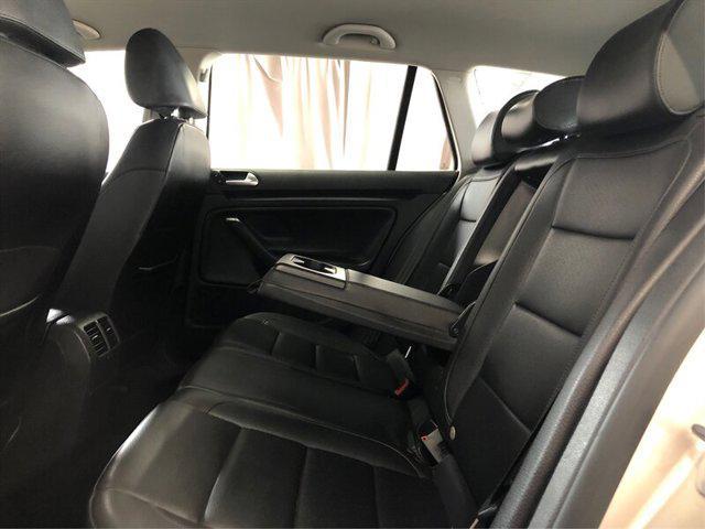 used 2013 Volkswagen Jetta SportWagen car, priced at $10,360