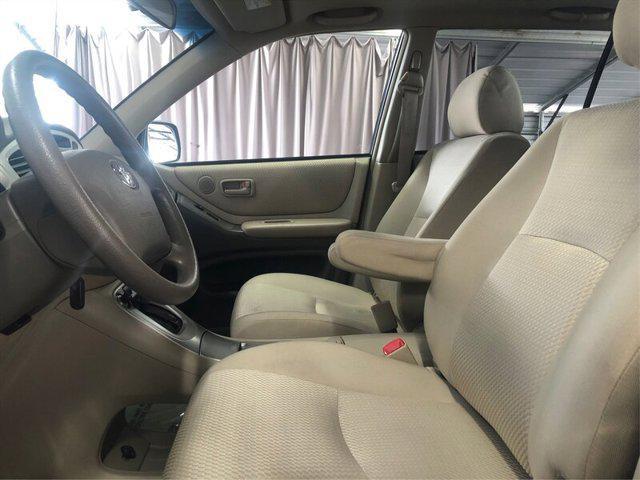 used 2007 Toyota Highlander car, priced at $12,875