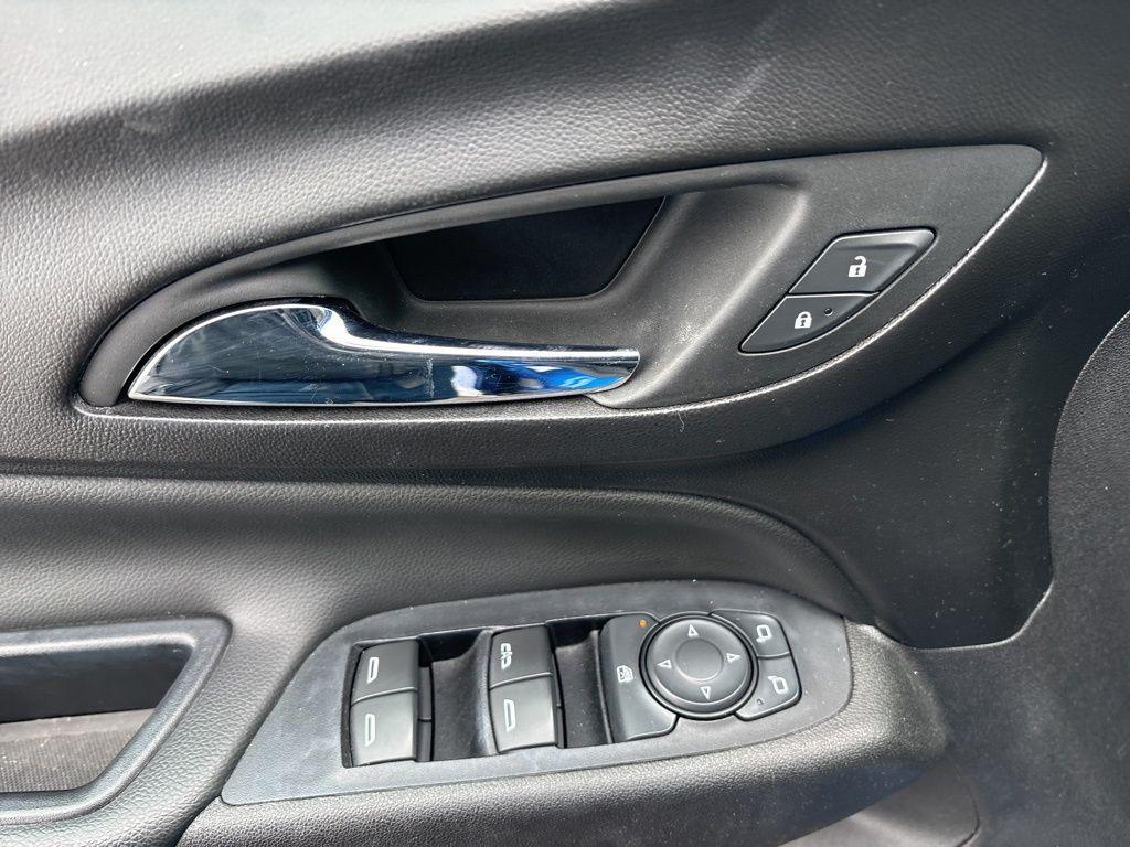 used 2019 Chevrolet Equinox car, priced at $13,998