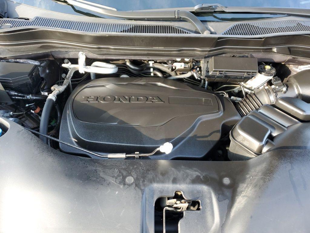 used 2022 Honda Pilot car, priced at $30,000